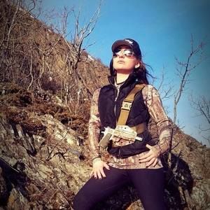 Meet your Posher, Brittney